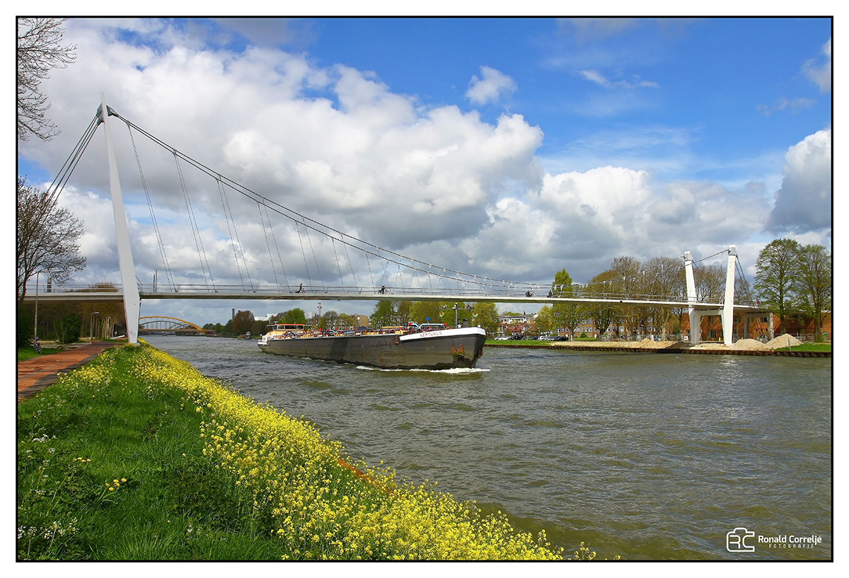 nieuwe brug over Amsterdam-Rijnkanaal